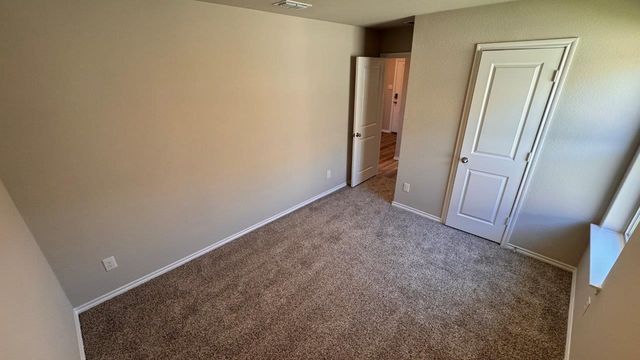 524 CRESTRIDGE Drive N, Cleburne, TX 76033