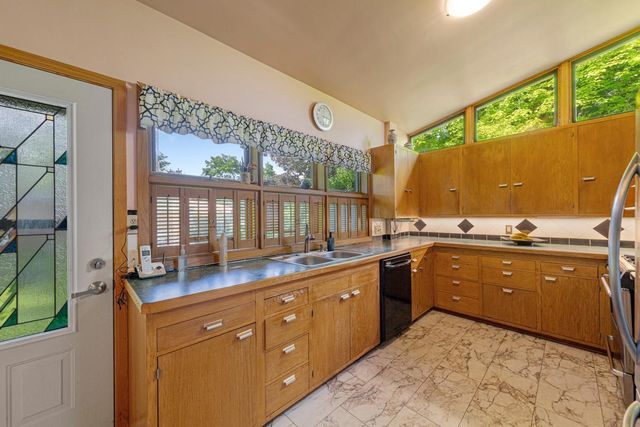 360 Thomas Avenue, Owatonna, MN 55060