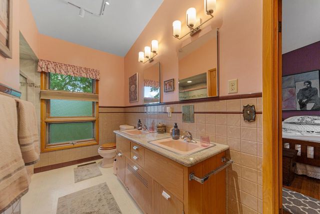 360 Thomas Avenue, Owatonna, MN 55060