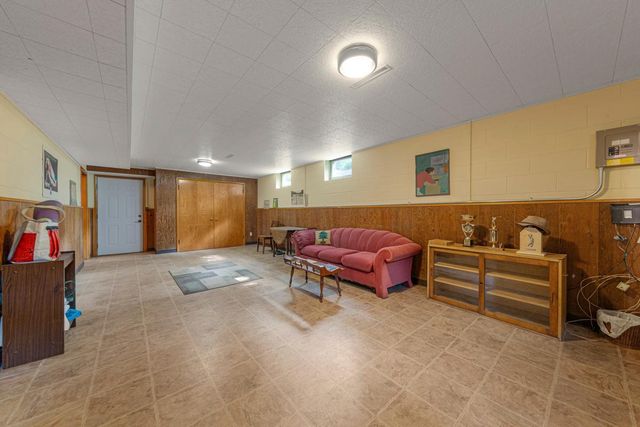 360 Thomas Avenue, Owatonna, MN 55060