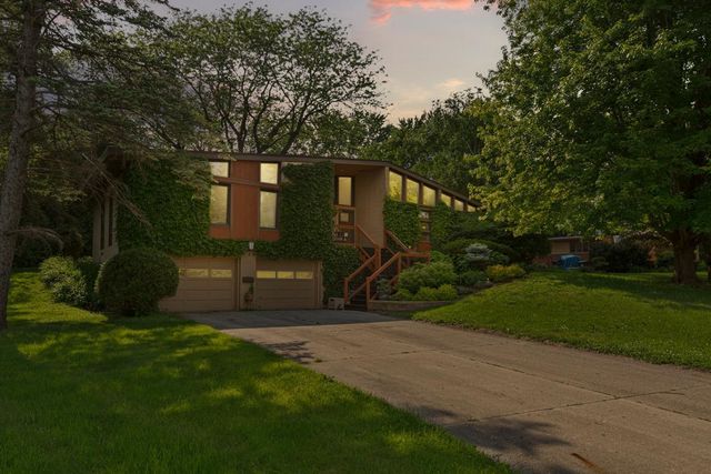360 Thomas Avenue, Owatonna, MN 55060