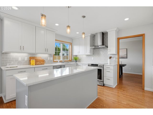 2350 Nw 26TH Ave, Camas, WA 98607