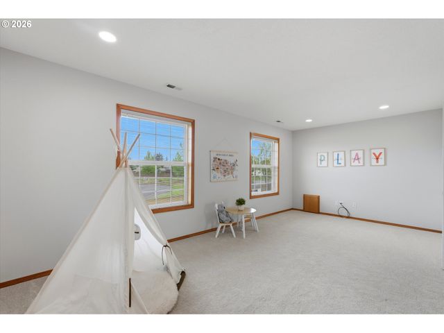 2350 Nw 26TH Ave, Camas, WA 98607