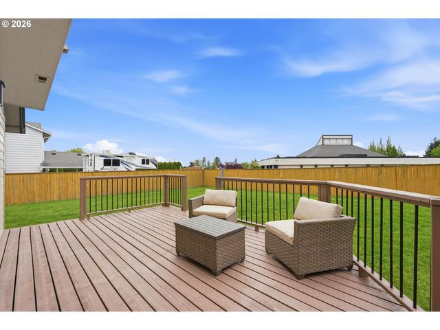2350 Nw 26TH Ave, Camas, WA 98607