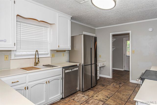 6800 Inverness Road, Montgomery, AL 36116