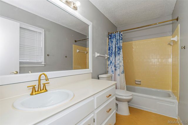 6800 Inverness Road, Montgomery, AL 36116