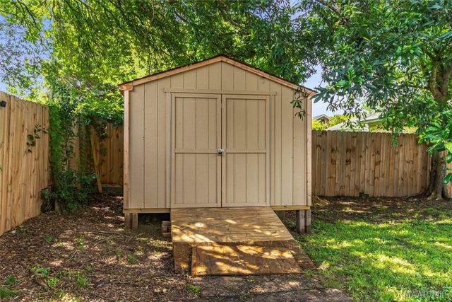 6800 Inverness Road, Montgomery, AL 36116