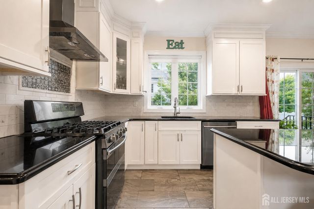 2736 Park Avenue, South Plainfield, NJ 07080