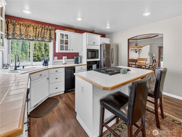 26224 SE 425th Street, Enumclaw, WA 98022