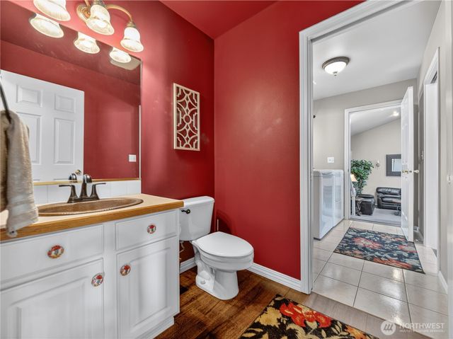 26224 SE 425th Street, Enumclaw, WA 98022