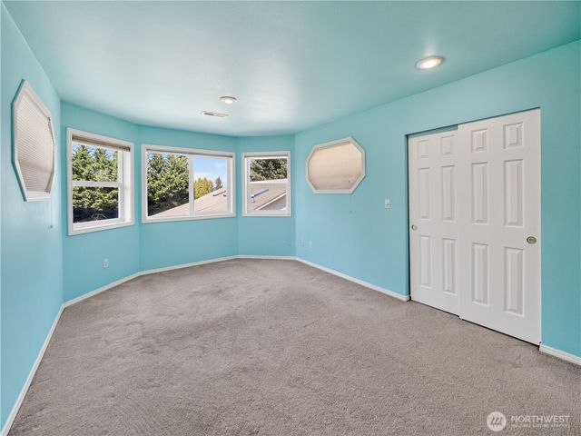 26224 SE 425th Street, Enumclaw, WA 98022