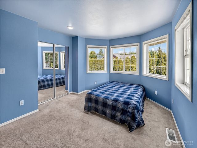 26224 SE 425th Street, Enumclaw, WA 98022