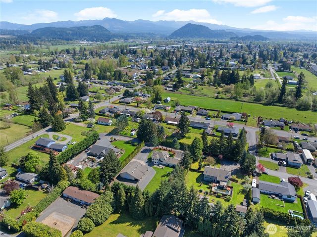 26224 SE 425th Street, Enumclaw, WA 98022