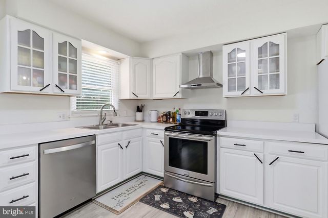 152 POPLAR RD, New Oxford, PA 17350