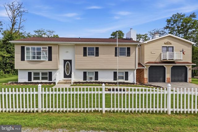 152 POPLAR RD, New Oxford, PA 17350