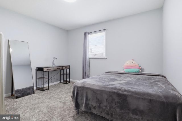 152 POPLAR RD, New Oxford, PA 17350