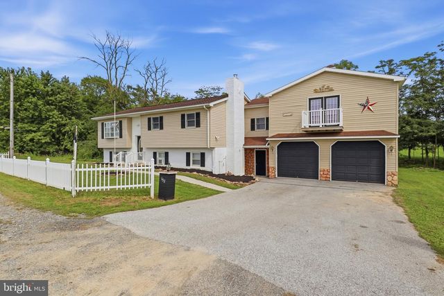 152 POPLAR RD, New Oxford, PA 17350