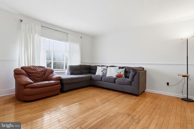 152 POPLAR RD, New Oxford, PA 17350