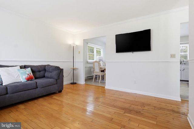 152 POPLAR RD, New Oxford, PA 17350