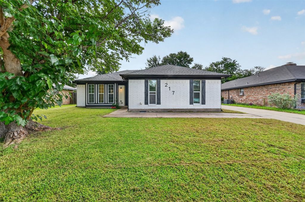 217 Teakwood Drive, Princeton, TX 75407