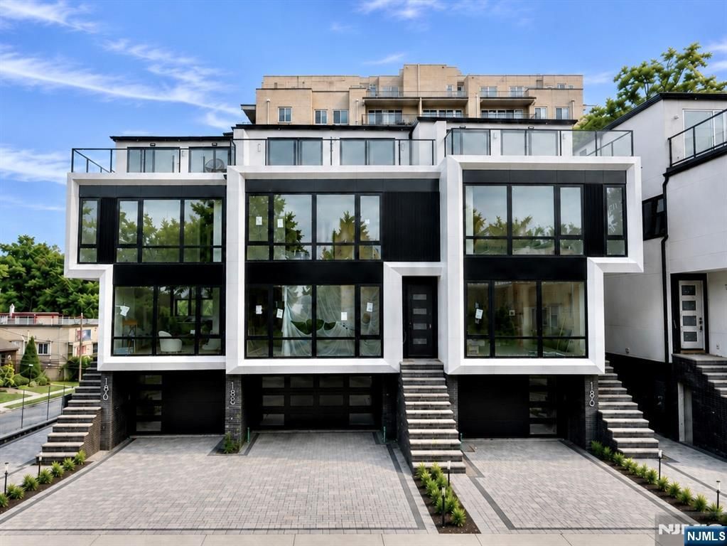 186 Prospect Street, Fort Lee, NJ 07024