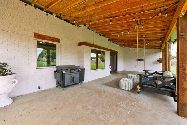 8204 Woodchuck Road, Yukon, OK 73099