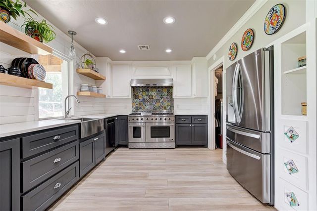 8204 Woodchuck Road, Yukon, OK 73099