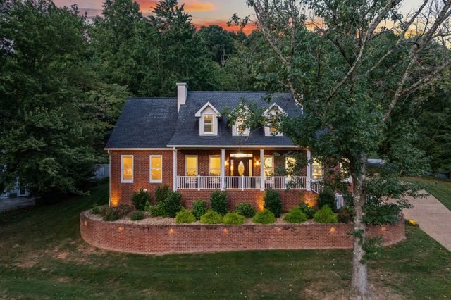 1566 N Plantation Dr, Cookeville, TN 38506