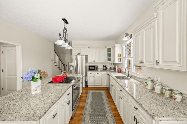 1566 N Plantation Dr, Cookeville, TN 38506