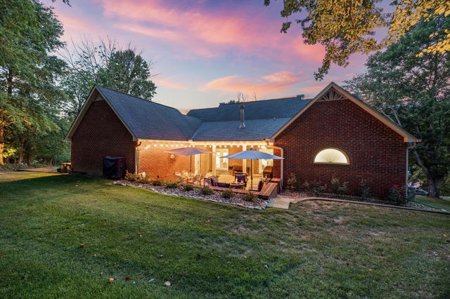 1566 N Plantation Dr, Cookeville, TN 38506