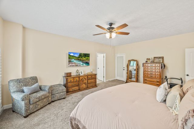 1566 N Plantation Dr, Cookeville, TN 38506