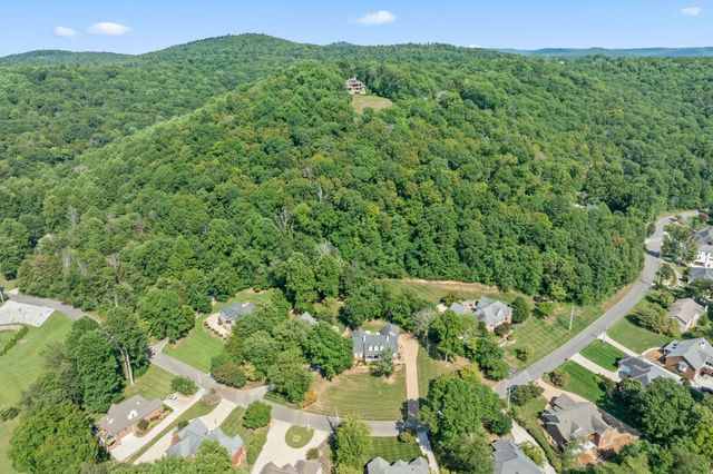 1566 N Plantation Dr, Cookeville, TN 38506