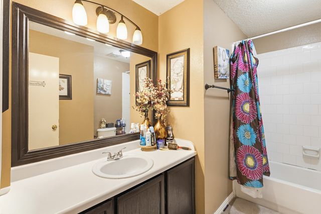 7007 Glenshire Drive, Arlington, TX 76002