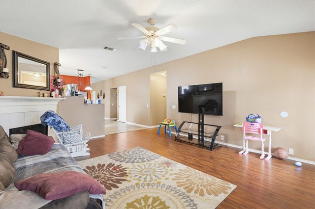 7007 Glenshire Drive, Arlington, TX 76002