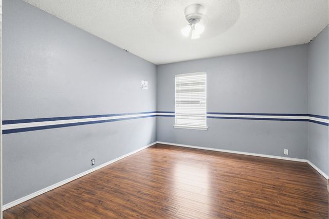 7007 Glenshire Drive, Arlington, TX 76002