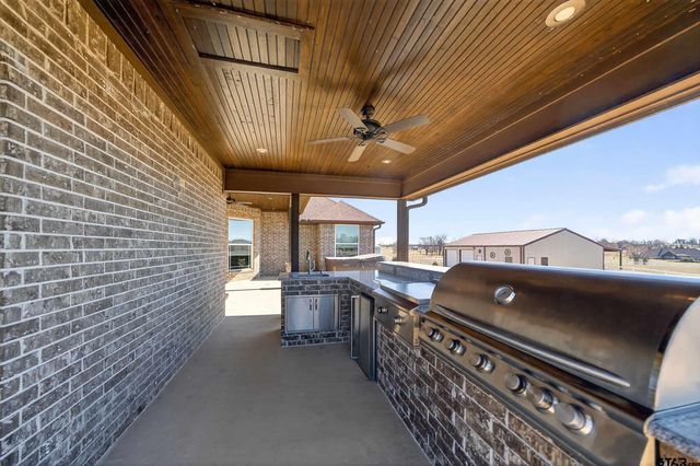 23151 Champion Dr., Lindale, TX 75771