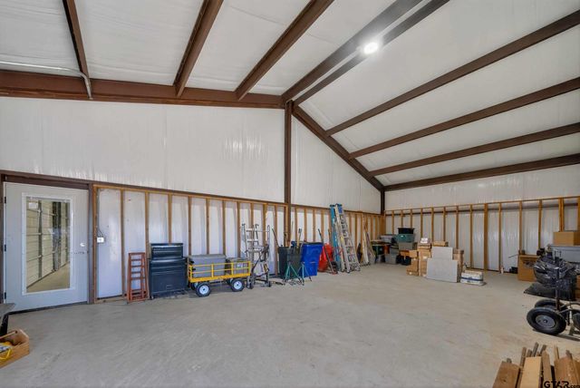 23151 Champion Dr., Lindale, TX 75771