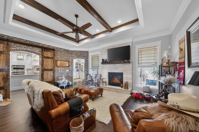 23151 Champion Dr., Lindale, TX 75771