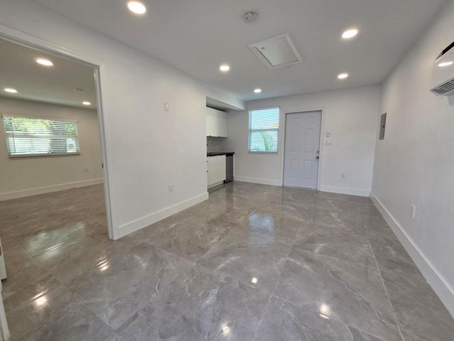 4648 SW 24th Avenue Unit 2, Dania Beach, FL 33312