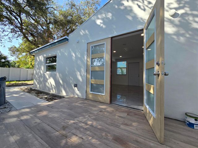 4648 SW 24th Avenue Unit 2, Dania Beach, FL 33312