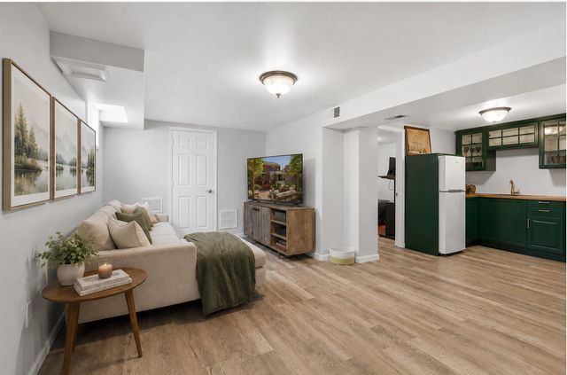 4308 EAST WEST HWY, University Park, MD 20782