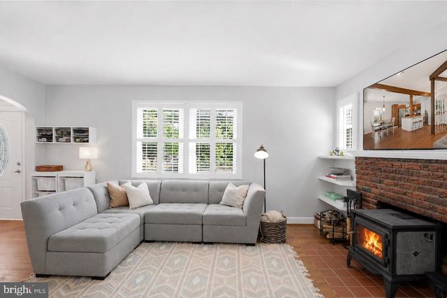 4308 EAST WEST HWY, University Park, MD 20782