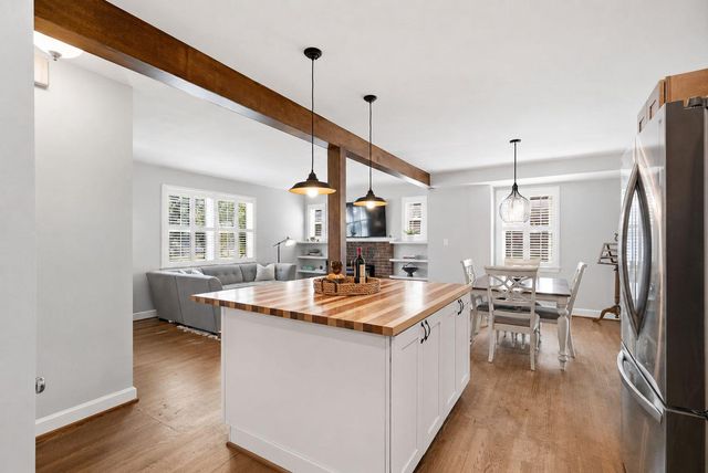 4308 EAST WEST HWY, University Park, MD 20782