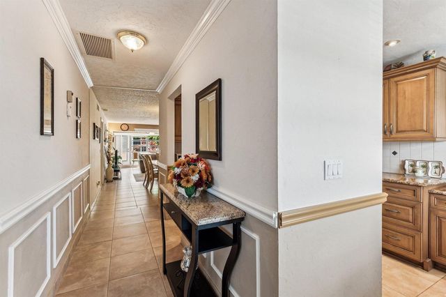 1051 Orange Terrace 103, Delray Beach, FL 33445