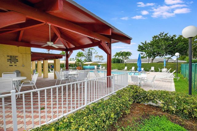 1051 Orange Terrace 103, Delray Beach, FL 33445
