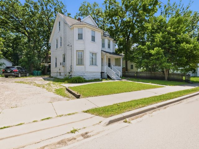 458 Winston Avenue, Joliet, IL 60433