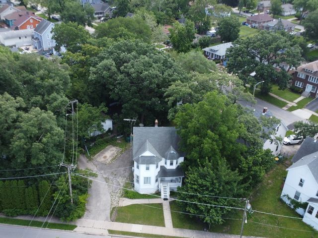 458 Winston Avenue, Joliet, IL 60433