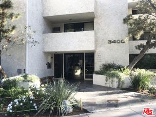 8400 De Longpre Avenue 104, West Hollywood, CA 90069