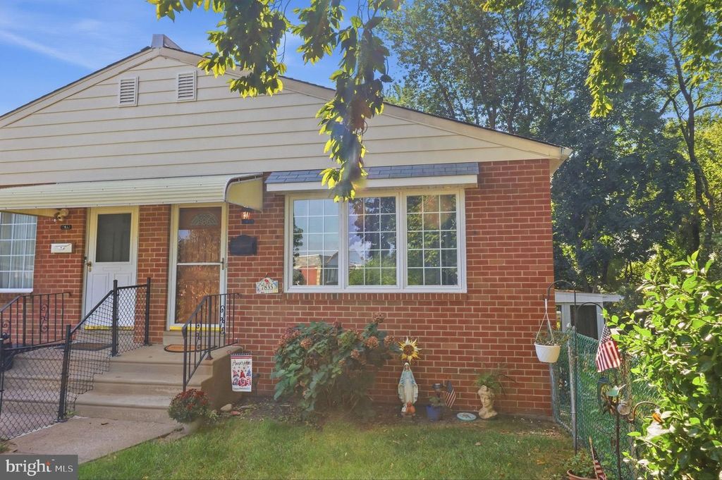 7835 LAWNDALE AVE, PHILADELPHIA, PA 19111 — photo 2