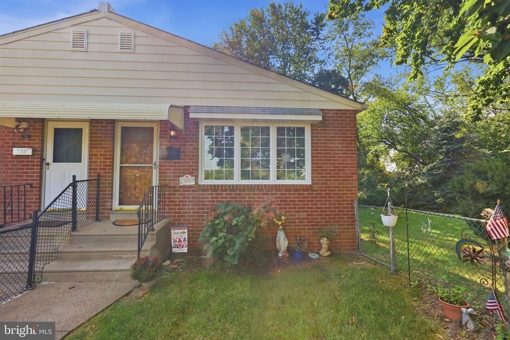 7835 LAWNDALE AVE, PHILADELPHIA, PA 19111 — photo 3